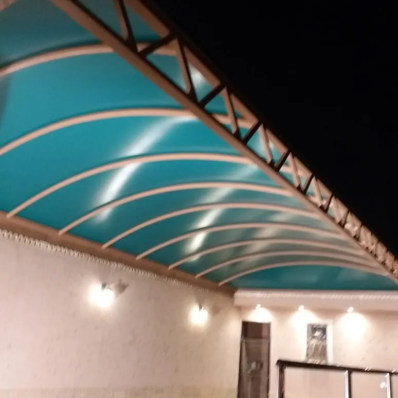   مظلات  متنوعة 